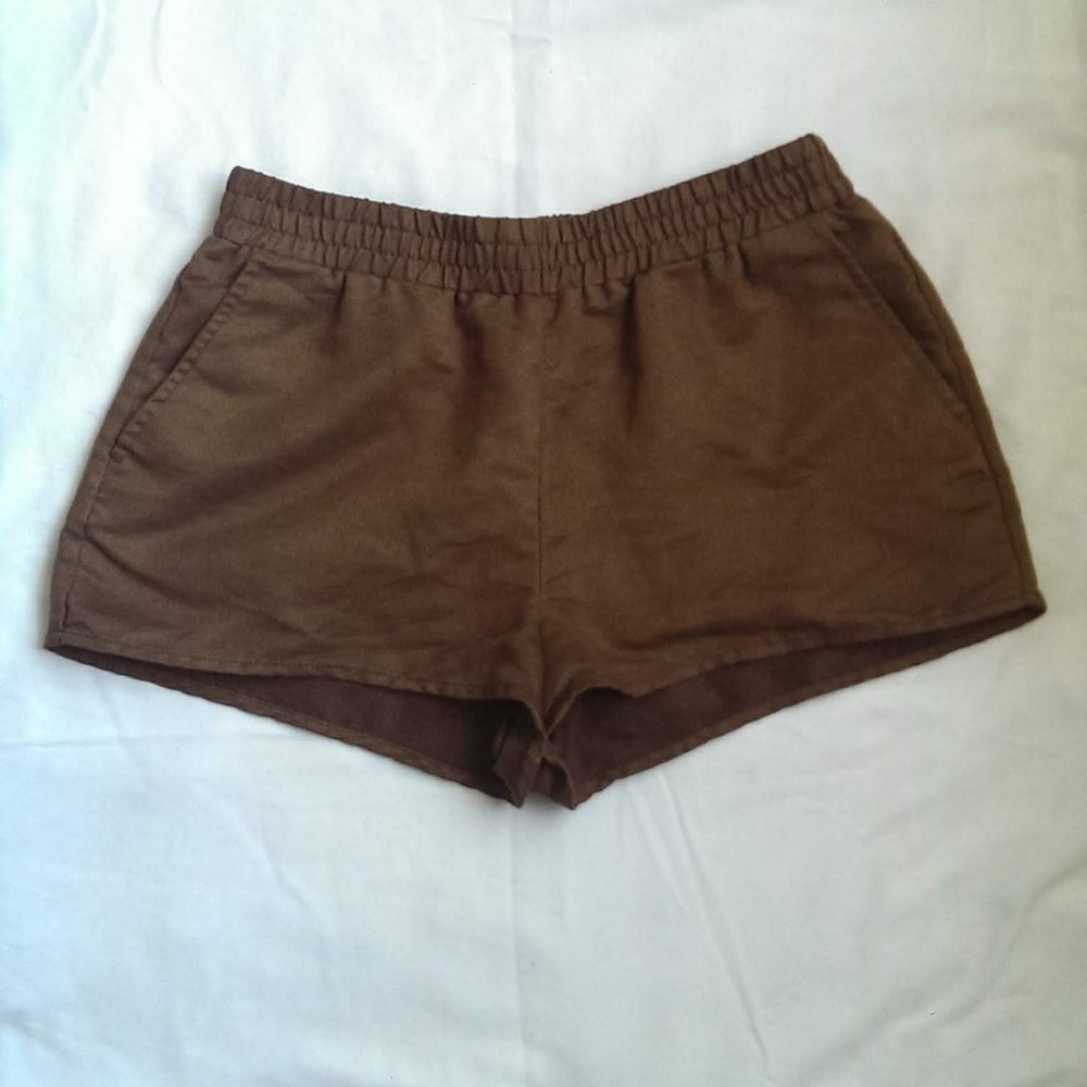 H&M Suede brown short